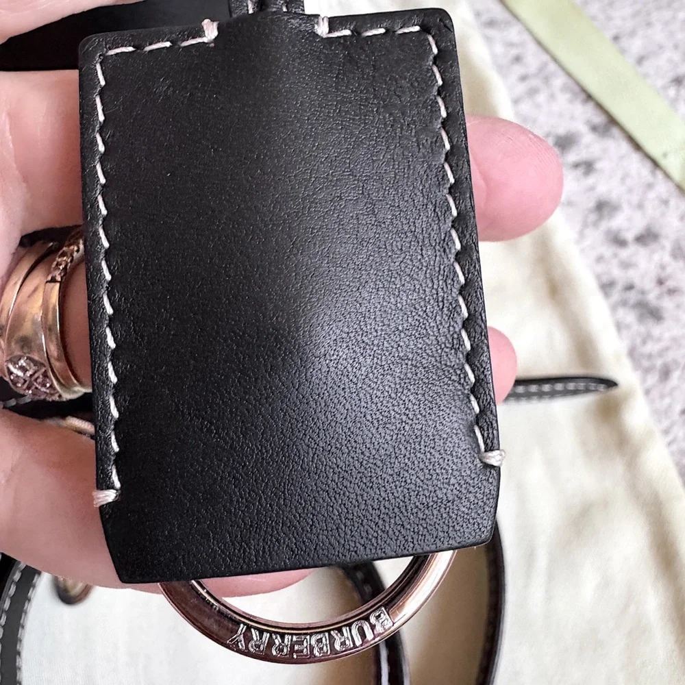 SOLD❗️❗️FIRM! Burberry Black Leather Soft Pocket Top Handle Crossbody Stitch - Picture 6 of 16